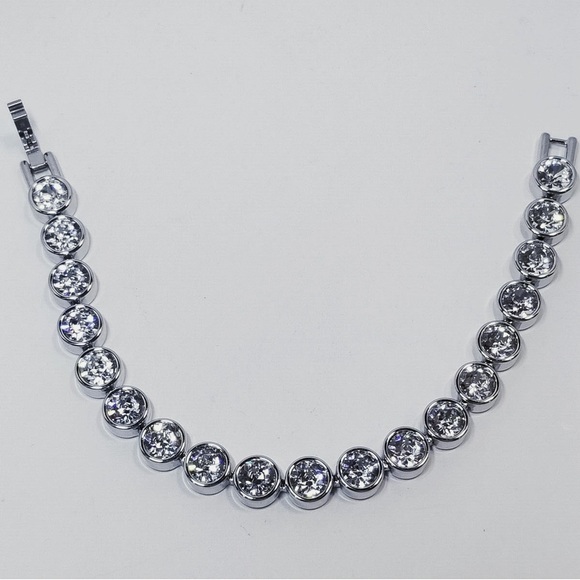 Swarovski Touchstone White Ice Bracelet NEW w/Box & Tags - Picture 4 of 7